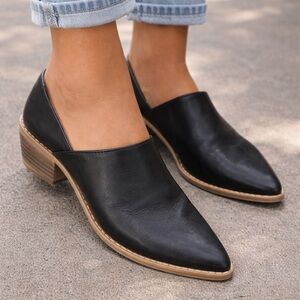 Black Mule shoes like new new size 9